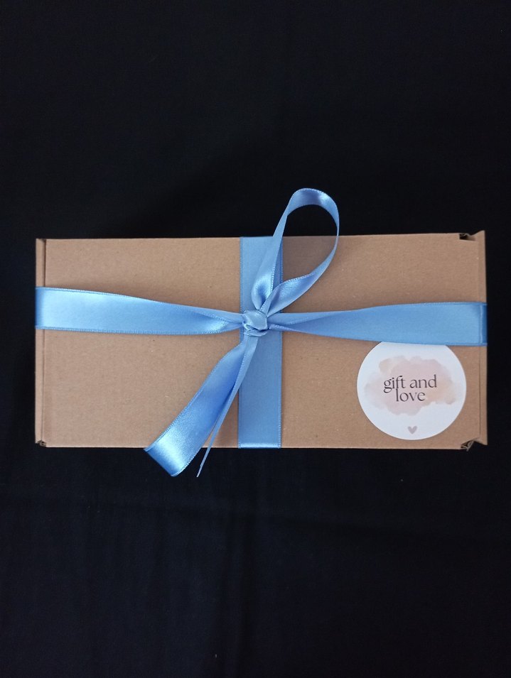 Sky Blue  
Mavi Hediye Kutusu - Görsel 2