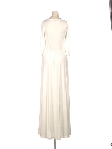 44 Beden PreLoved Uzun Elbise %70 İndirimli.