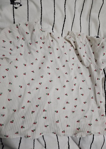 Beyaz Kirazlı Crop Koton - Görsel 2