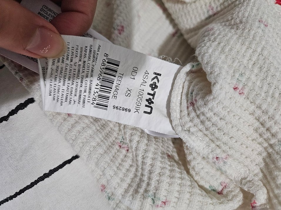 Beyaz Kirazlı Crop Koton - Görsel 5