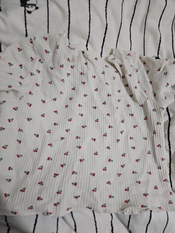 Beyaz Kirazlı Crop Koton - Görsel 2