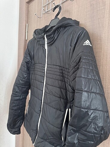 Adidas mont