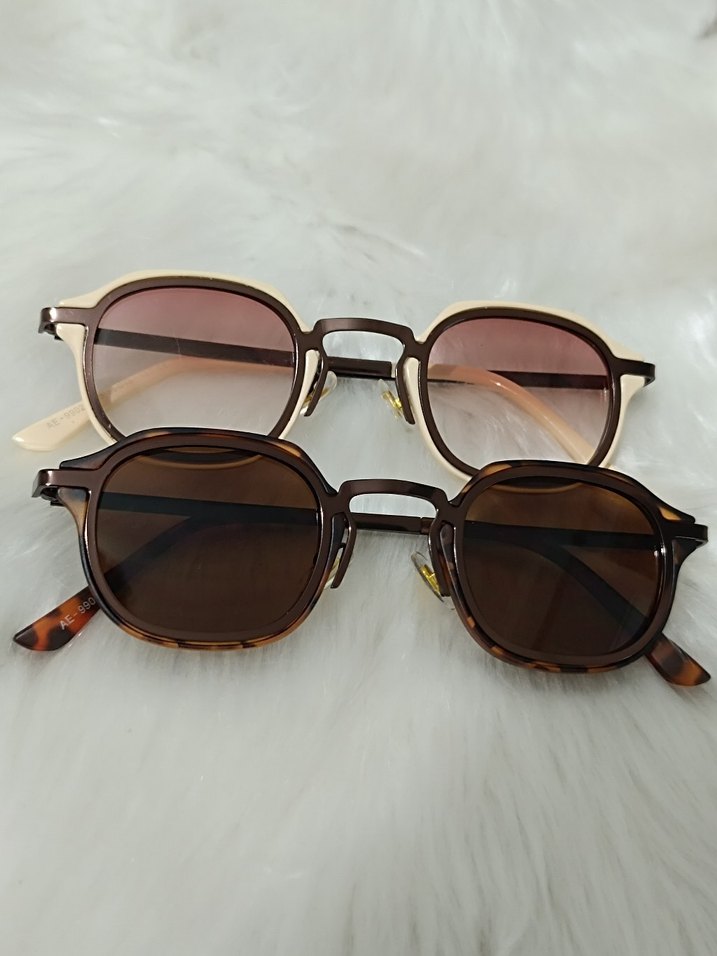 Modern Klasik Bej Transparan Kadın Gözlüğü - Görsel 3