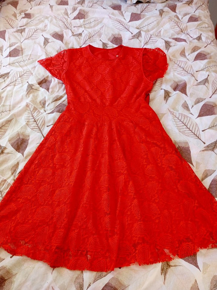 Kısa Kollu Kırmızı Dantel Midi Elbise - Görsel 2