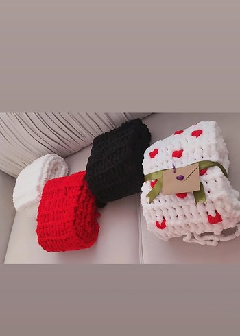 Nakışlı Beyaz kalpli atkı - Görsel 4