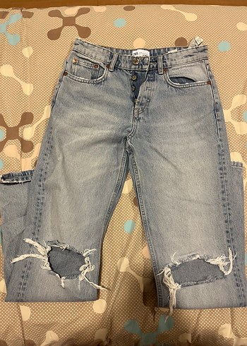Zara Acik Mavi Yikamali Rahat Kesim Jean