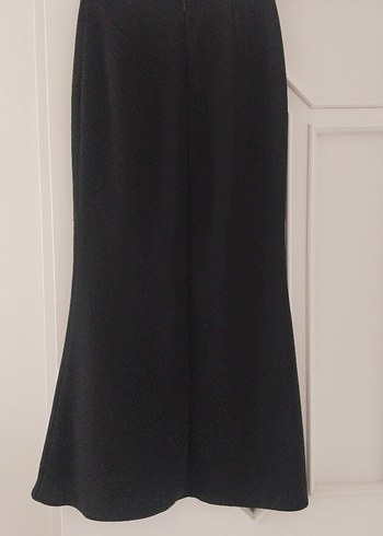 Siyah Drapeli Uzun Dar Kesim Etek - Görsel 3