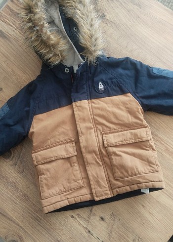 Kürklü Kapüşonlu Erkek Çocuk Mont - Görsel 4