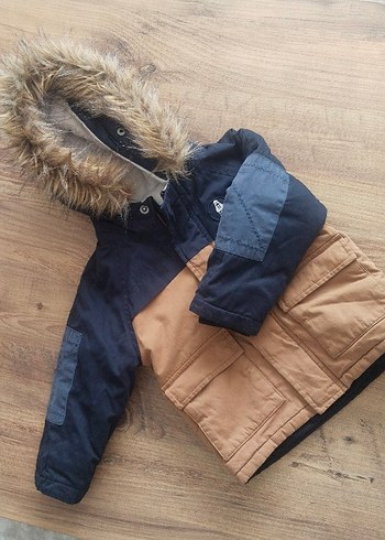 Kürklü Kapüşonlu Erkek Çocuk Mont - Görsel 2