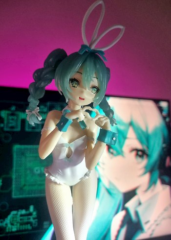  Hatsune Miku Bunny Ver. Anime Figürü