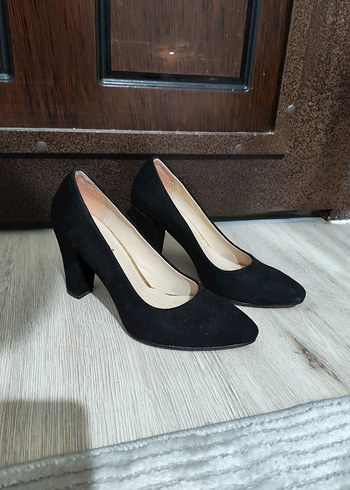 Siyah Modern Klasik Kadın Topuklu Ayakkabı - Görsel 2