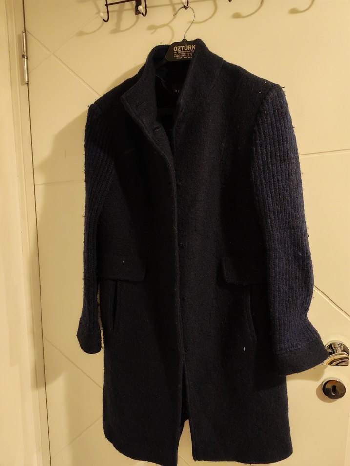 Siyah Örgü Kollu Yün Erkek Kaban - Görsel 2