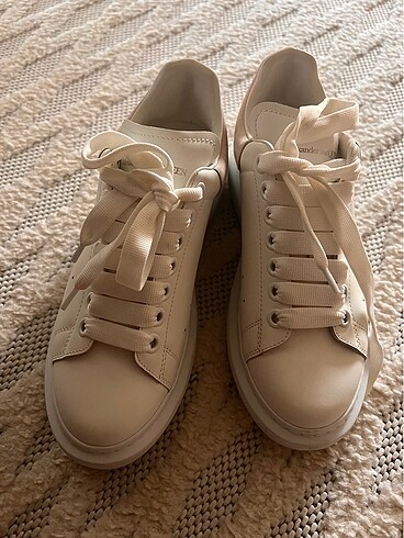 Alexander mcqueen