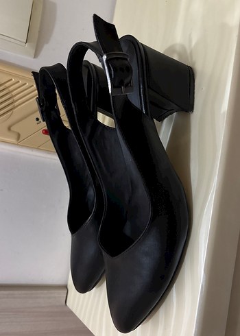 Kadın Siyah Tokalı Topuklu Stiletto - Görsel 2