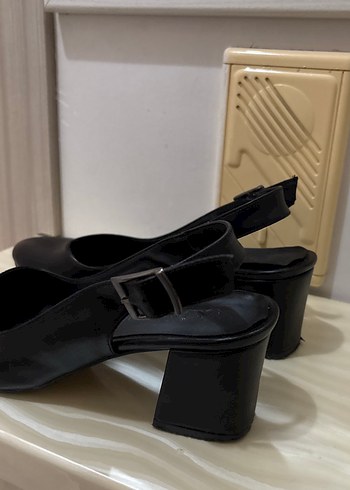 Kadın Siyah Tokalı Topuklu Stiletto - Görsel 3