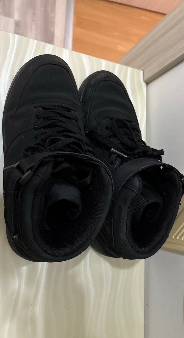 Siyah Spor Ayakkabı Bağcıklı - Görsel 4