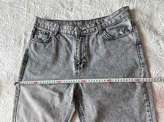 30 Beden gri Renk Topshop jean. Bayan boyfrend. 30 bdn
