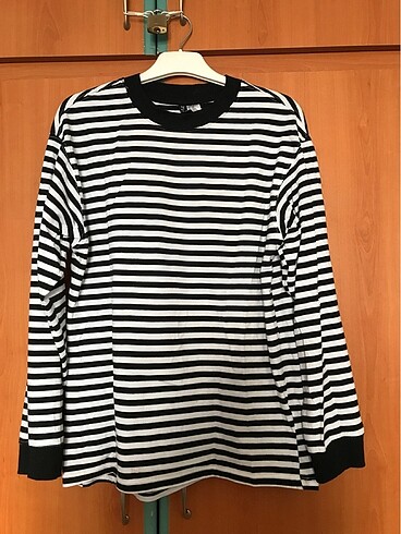 H&M sweat