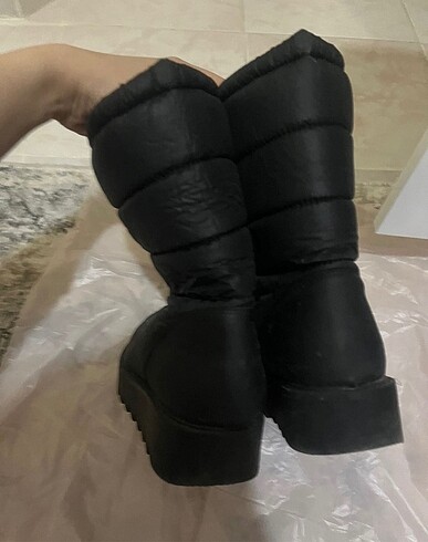 36 Beden siyah Renk Kar botu