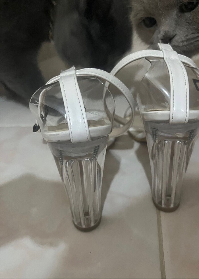 Topuklu ayakkabı - Görsel 4