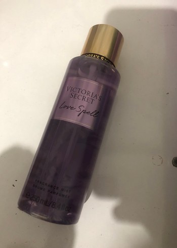 Victoria's Secret vücut spreyi - Görsel 2