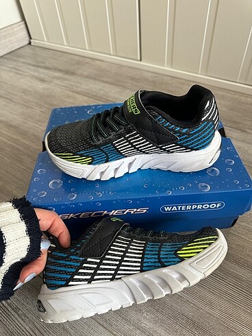 29 Beden Skechers Çocuk Işıklı Spor ayakkabı