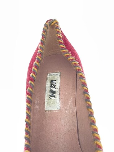 36 Beden çeşitli Renk Moschino Stiletto %70 İndirimli.