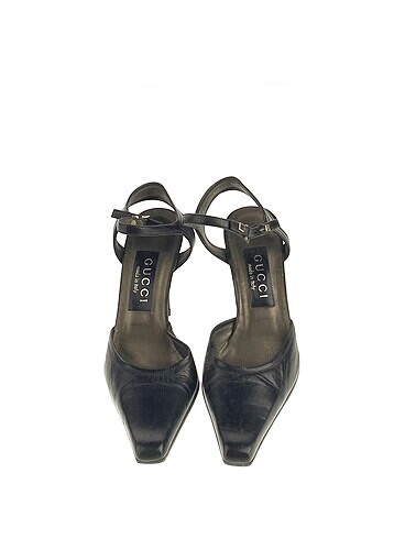 36 Beden Gucci Stiletto %70 İndirimli.