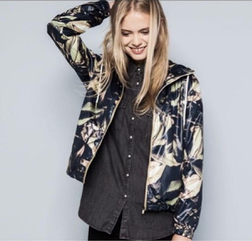 Pull&Bear Yağmurluk