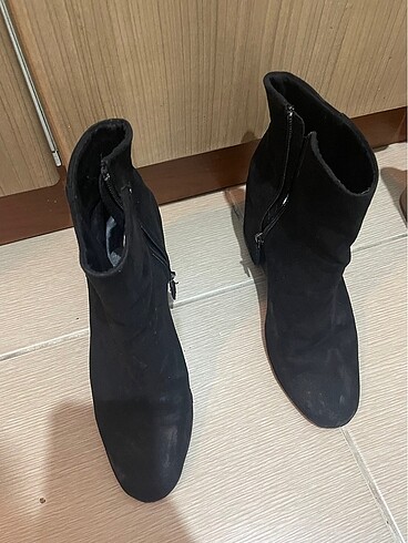 38 Beden Bershka ayakkabı