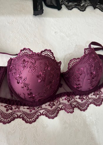 l Beden Bordo Nakışlı Gotik Sütyen