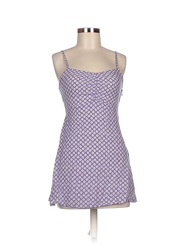 H&M Mini Elbise %70 İndirimli.