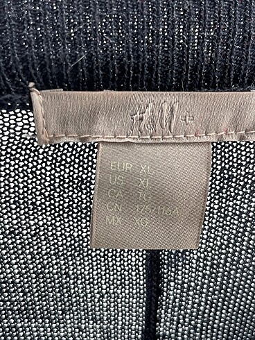 xl Beden siyah Renk H&M Uzun Elbise %70 İndirimli.