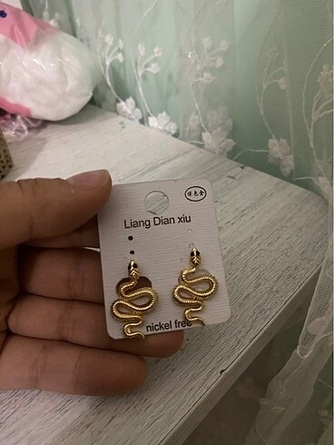 Diğer hic kullanılmamıs küpe