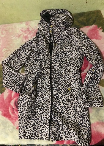 Kadın Leopar Desenli Yağmurluk - Görsel 4