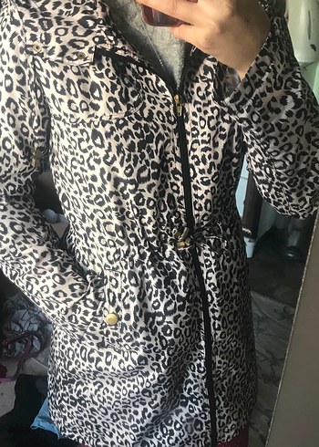 Kadın Leopar Desenli Yağmurluk - Görsel 3
