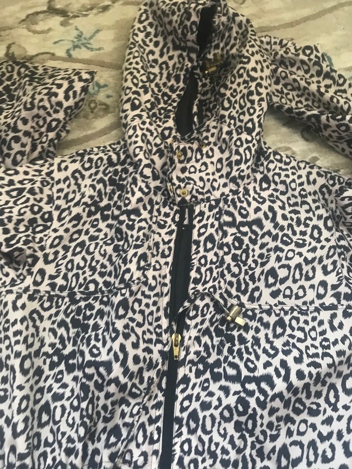 Kadın Leopar Desenli Yağmurluk - Görsel 2