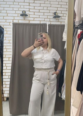 crop Beyaz Pamuklu Gömlek - Görsel 2