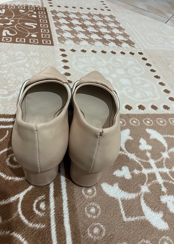 Diğer Diger Bej Stiletto Topuklu Kadın Ayakkabı