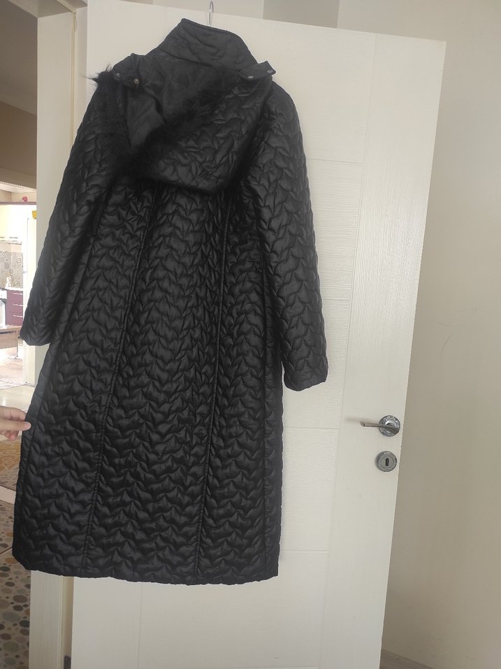 Düğmeli Siyah Uzun Kadın Mont - Görsel 2