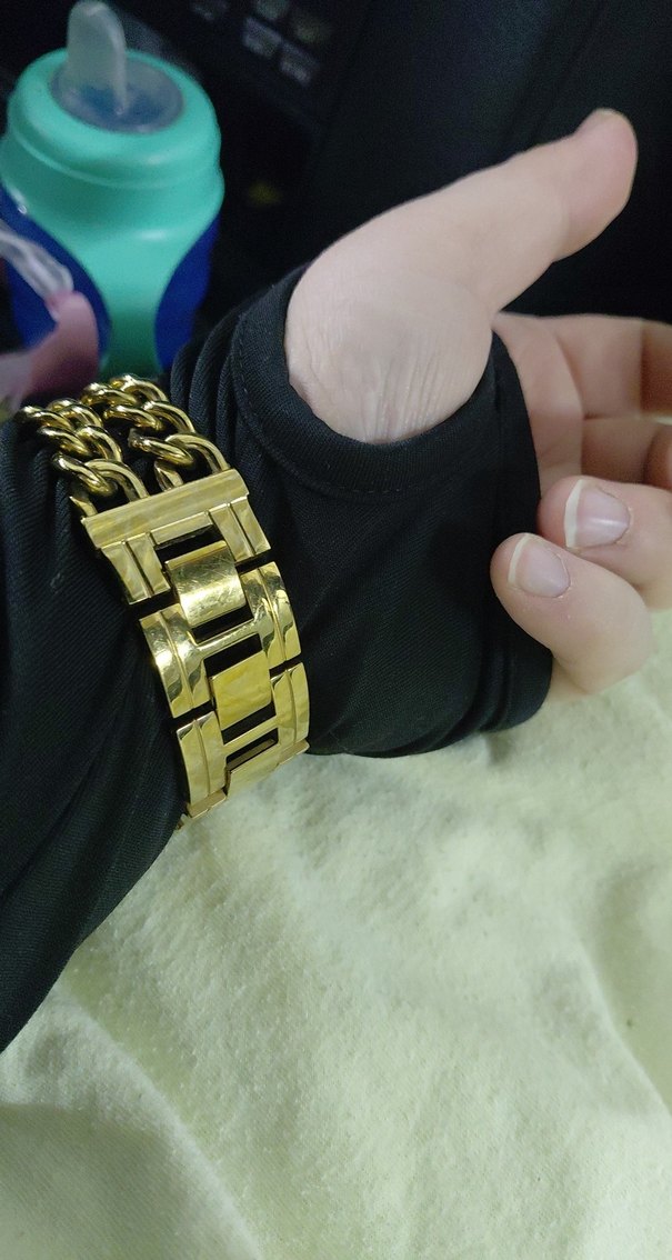 Zincir Detaylı Altın Renk Kadın Saati - Görsel 3