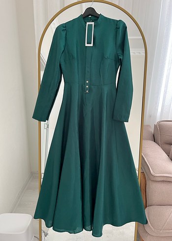 Klasik Kesim Yeşil Uzun Kadın Elbise - Görsel 3
