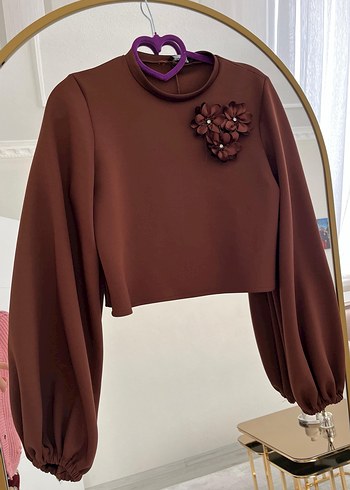 Düğmeli Çiçek Detaylı Kahverengi takım Kadın Bluz ve Etek - Görsel 2