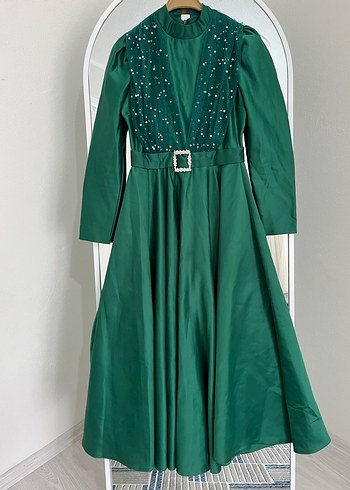 İnci Detaylı Kemerli Uzun Yeşil Abiye Elbise - Görsel 2