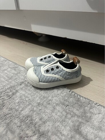 H&M İlk adım ayakkabısı
