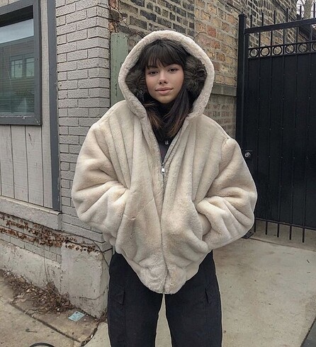 Coquette Lolita Kürk Mont