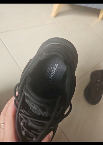 36 Beden Adidas spor ayakkabı
