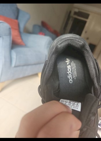 36 Beden siyah Renk Adidas spor ayakkabı