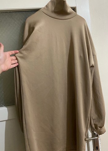 Bej Yüksek Yakalı Midi Kadın scuba yakım
Essprive - Görsel 2