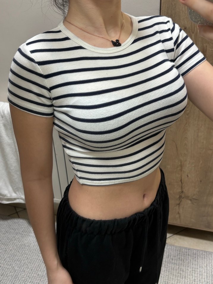 pull&bear Çizgili Beyaz Crop - Görsel 3